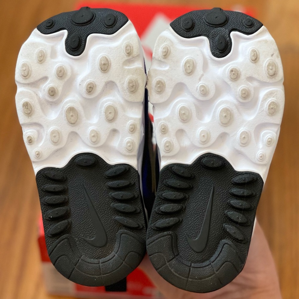 Nike Air Max 270 RT size 4c - Picture 5 of 8